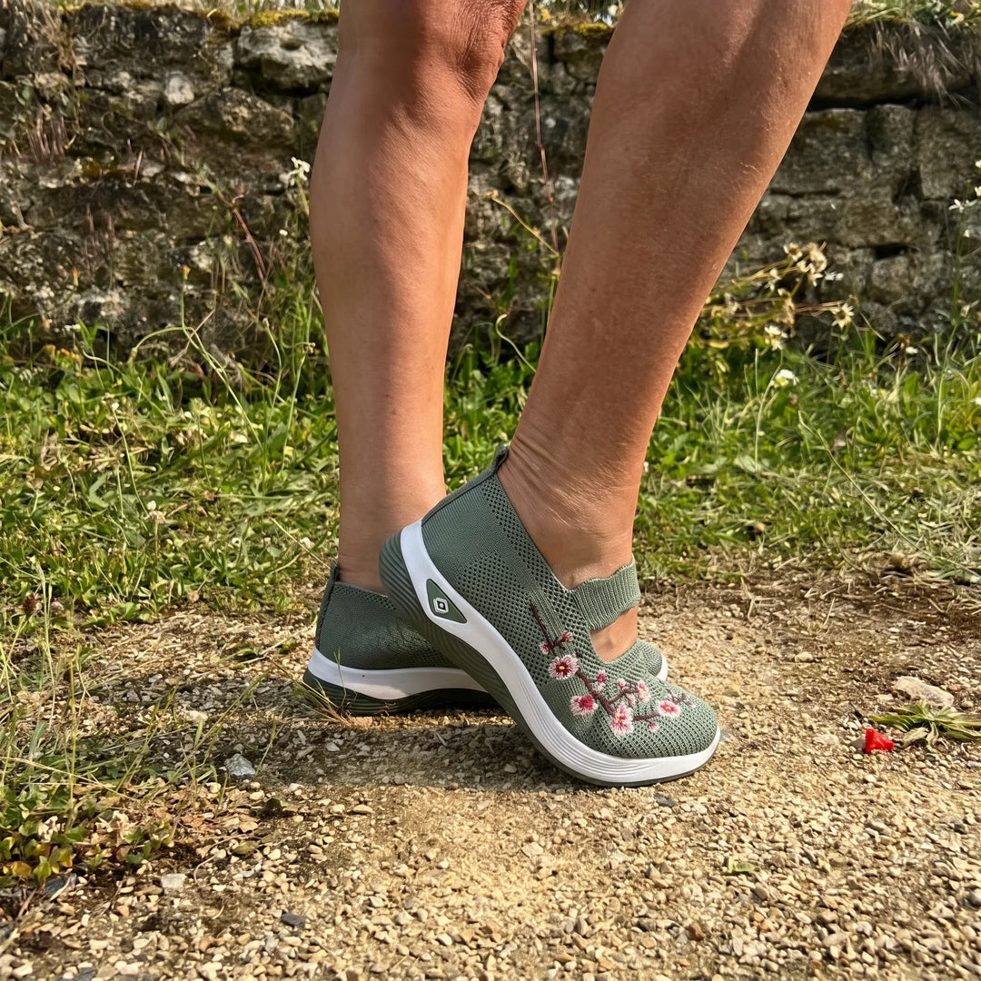 ErgoFlora™ - Sneakers con motivi floreali e comfort ortopedico